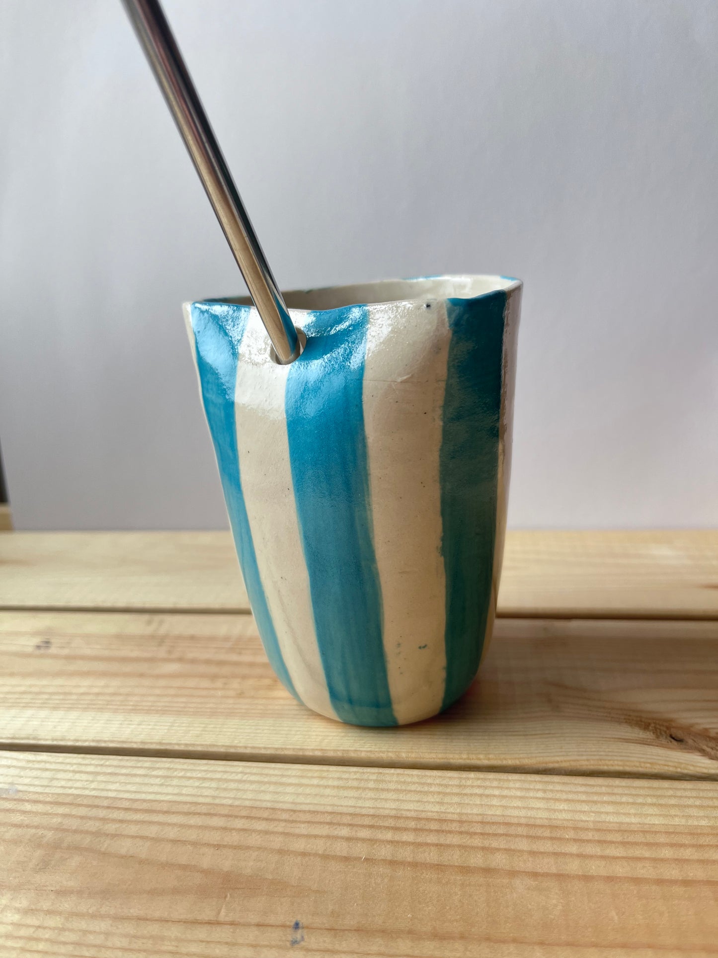 Ceramic tumblers with straw