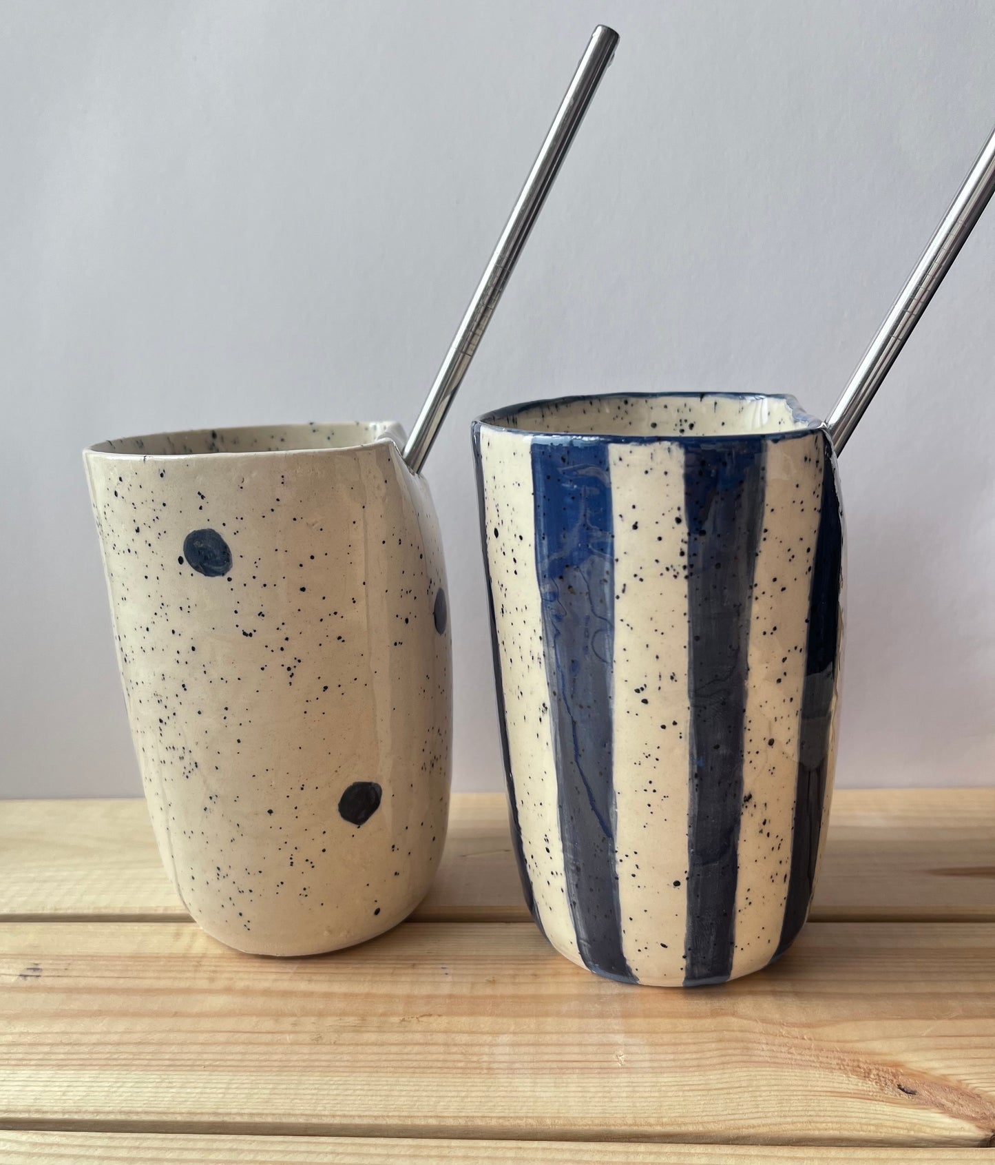 Ceramic tumblers with straw
