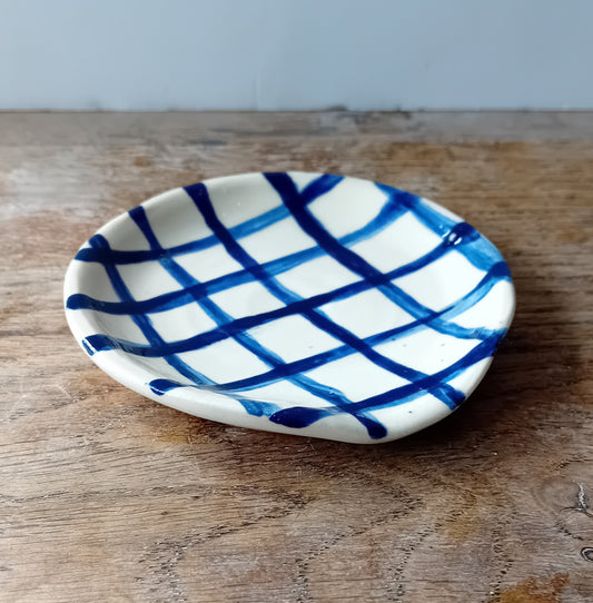 Ceramic spoon rest blue grid