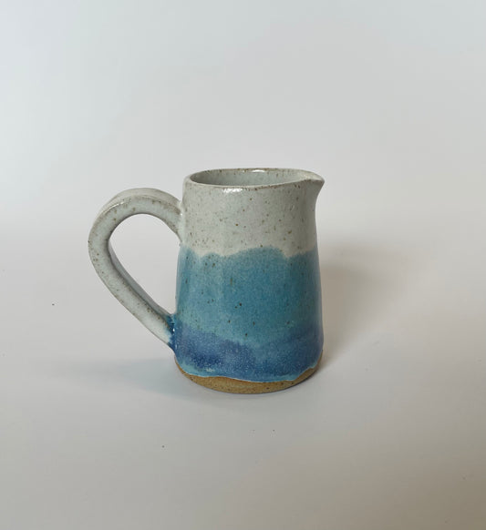 Blue gradient jug